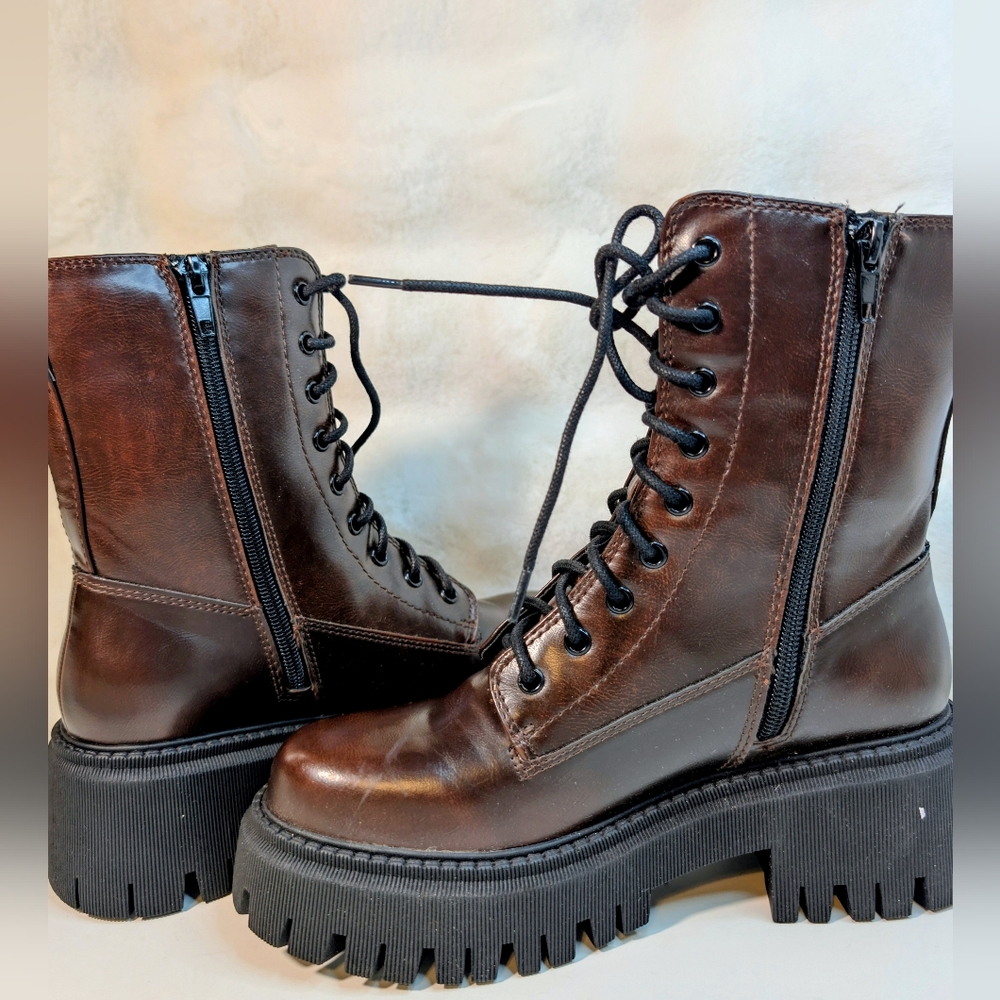 Madden Girl Kknight Combat Boots – Brown Rub – Size 6.5M (New in Box) - Picture 5 of 12